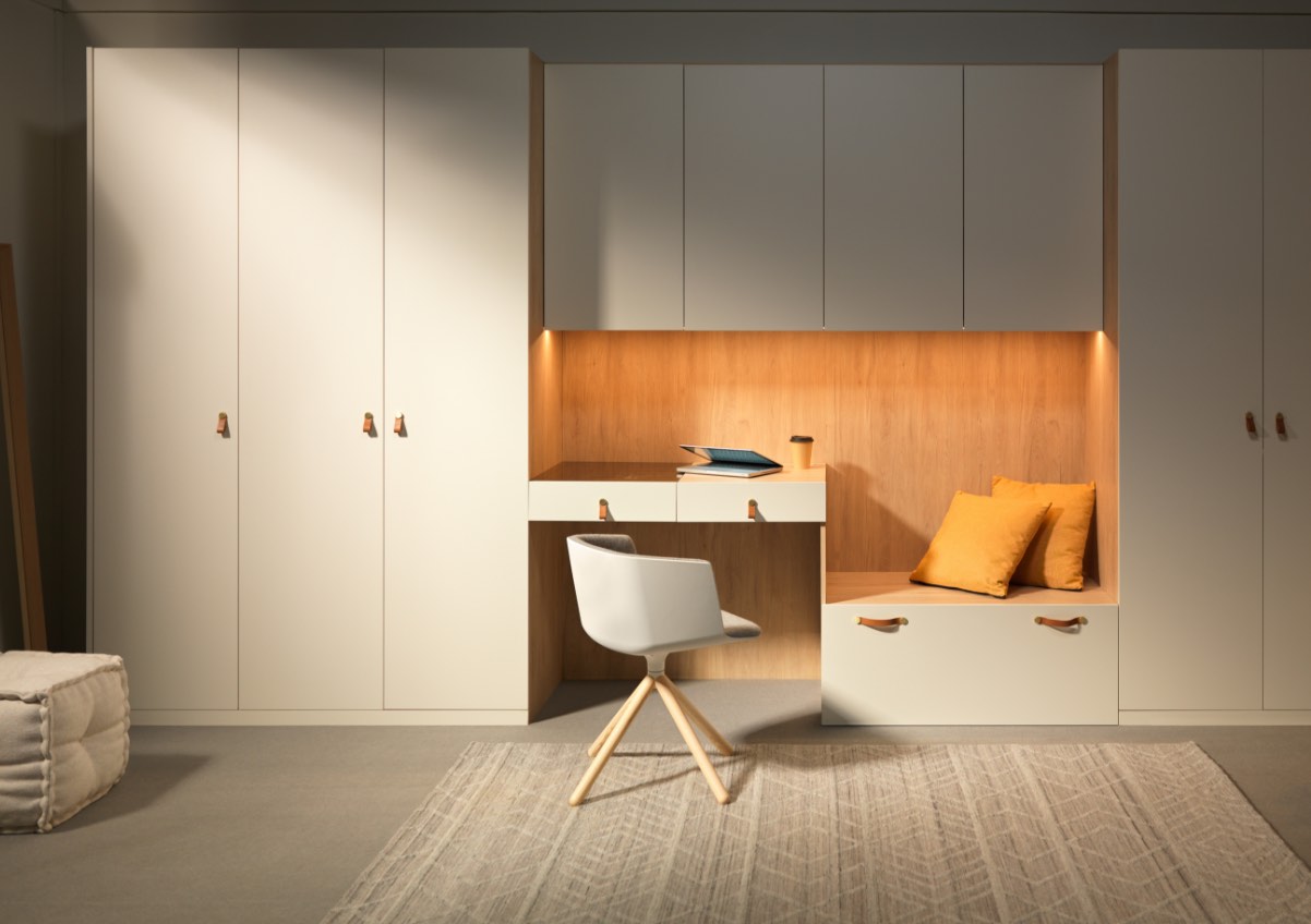 Armarios con puertas batientes y plegables